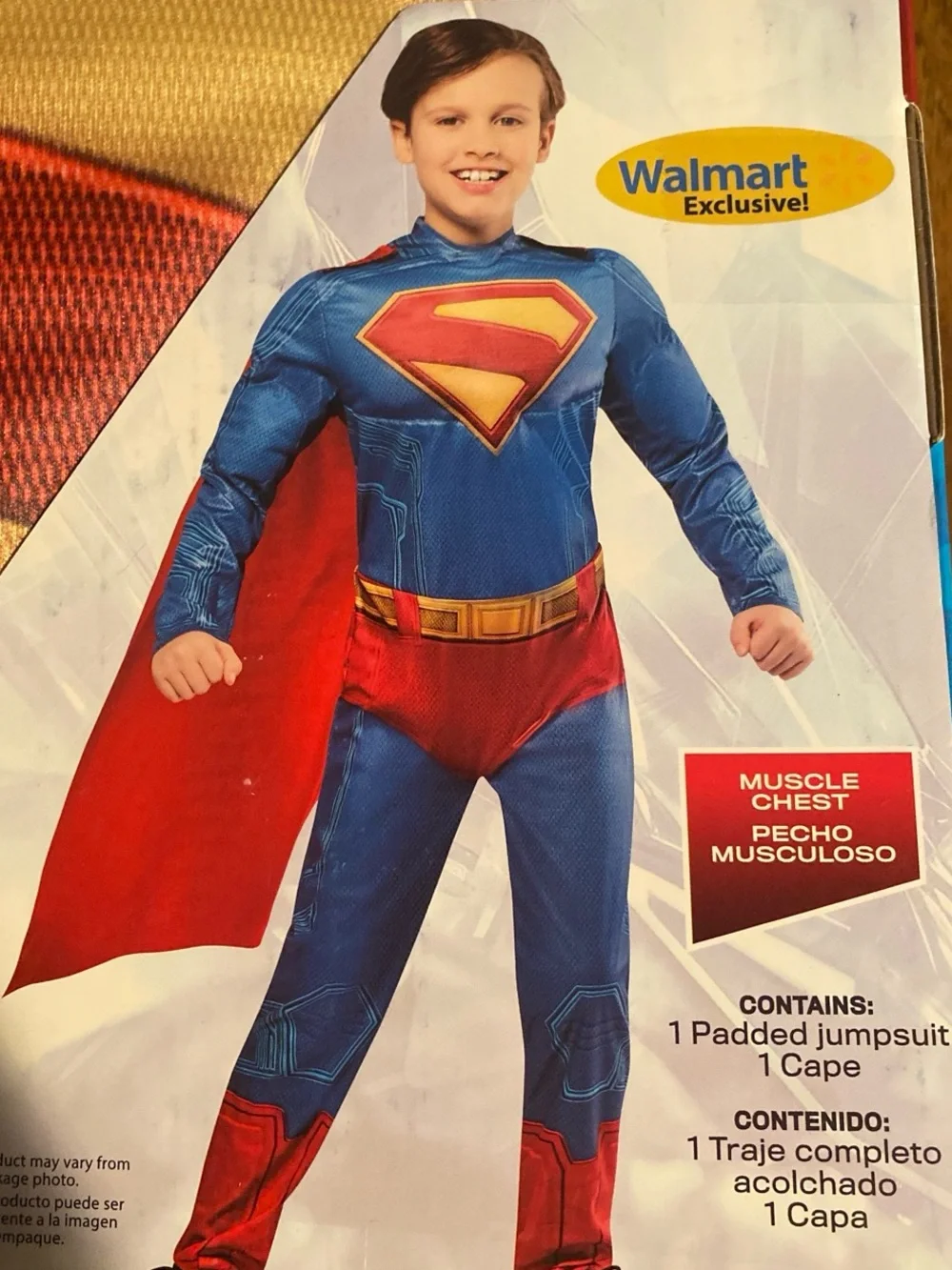 Boys' Superman Costume with Red Cape - M (8)